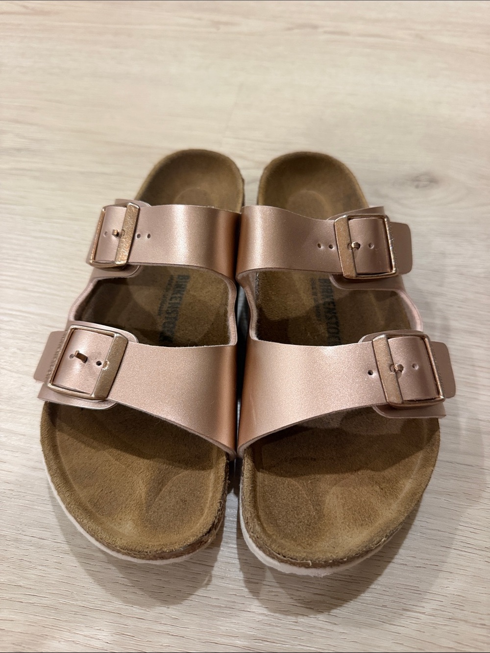 Birkenstocks size 34 or 3-3.5 Kids Metallic Rose Gold Double-Buckle Sandals